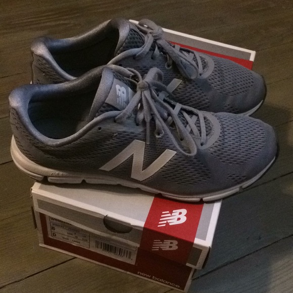 new balance 8 wide
